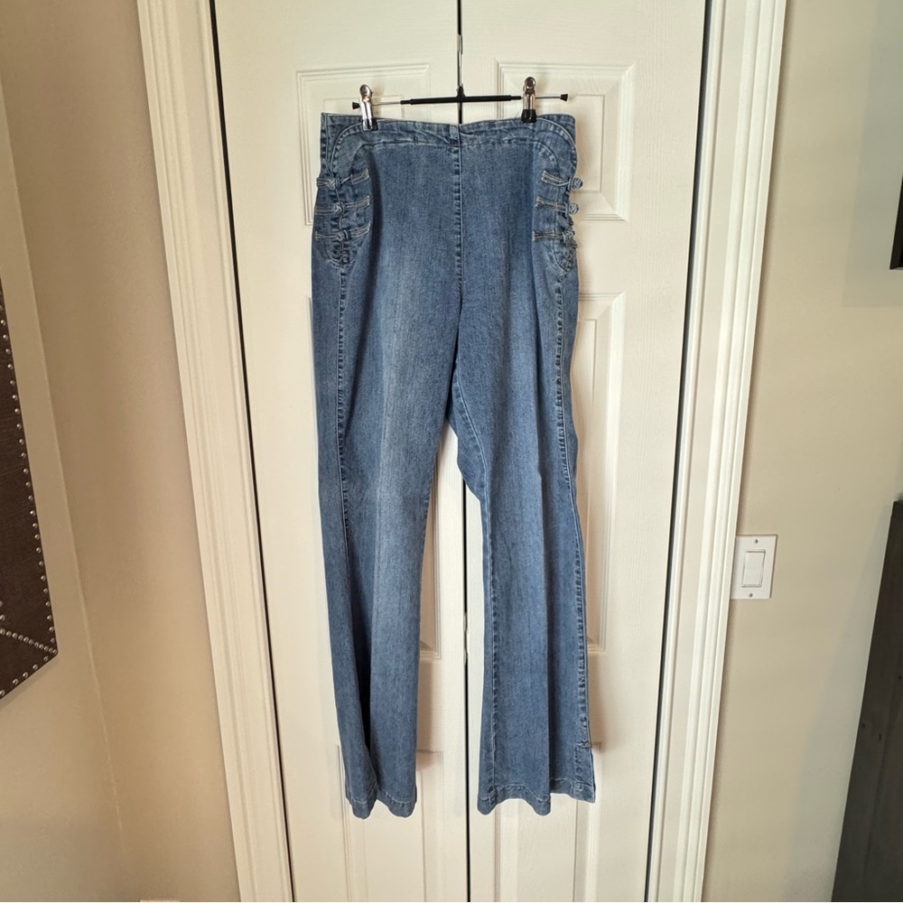 Baccini Women's Boot Cut Jeans - Light Blue - Picture 8 of 14
